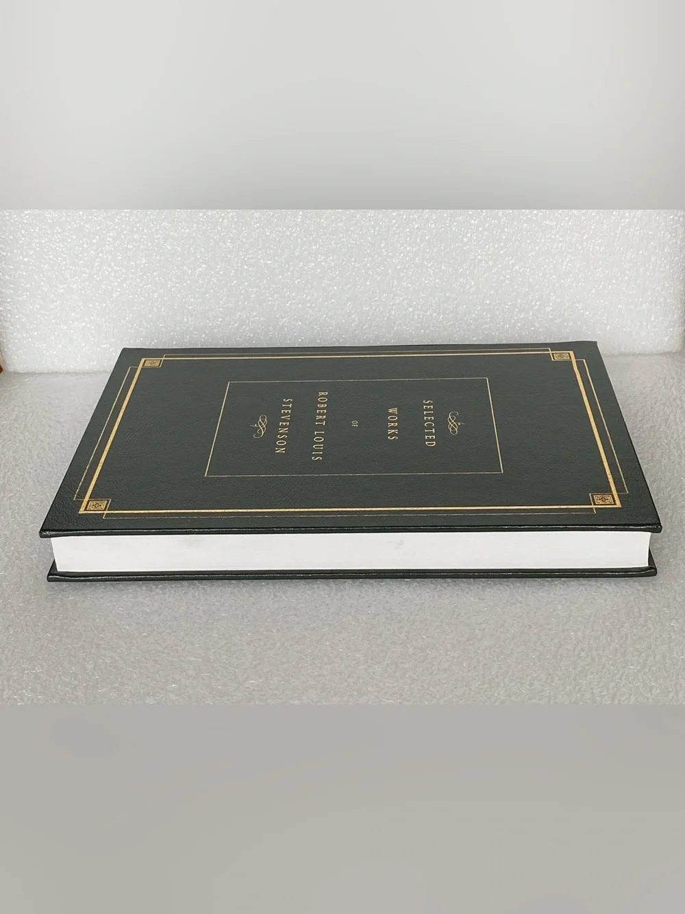 Selected Works Of Robert Louis Stevenson Mundus 2002 Oversized Leather Hardcover